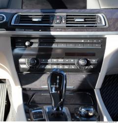 Photo Reference of BMW 750i